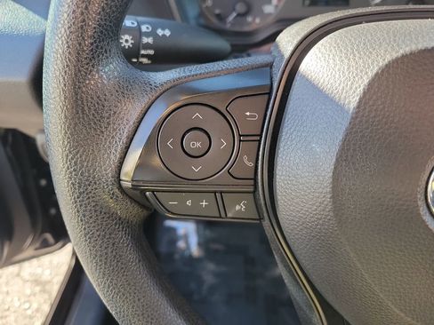 Used 2024 Toyota Corolla LE image 28