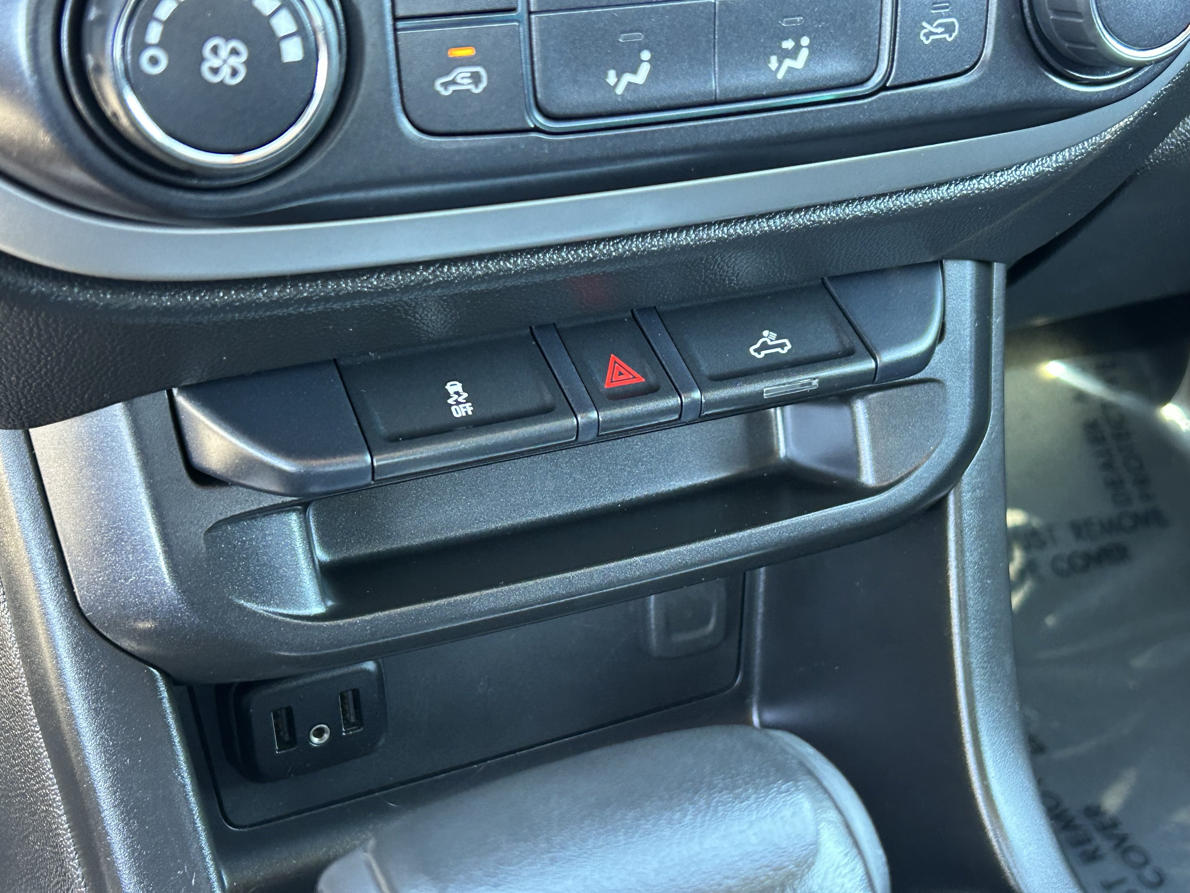 Used 2021 Chevrolet Colorado LT RWD image 23