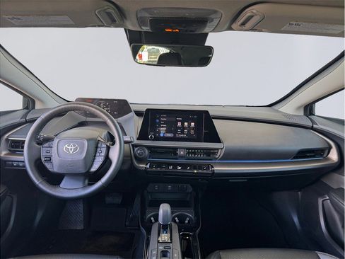 Used 2024 Toyota Prius XLE FWD image 23