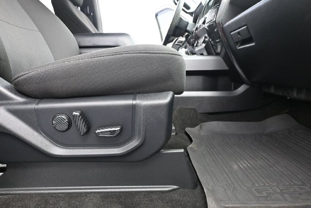 Used 2019 Ford F150 XLT w/ Equipment Group 302A Luxury AWD/4WD image 39