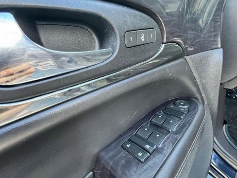 Used 2015 Buick Enclave Leather AWD/4WD image 10