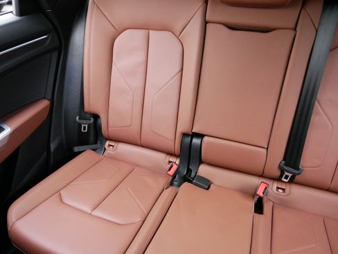 Used 2024 Audi Q3 2.0T Premium Plus w/ Premium Plus Package image 12