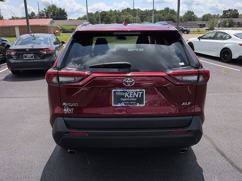 Certified 2023 Toyota RAV4 XLE FWD image 6