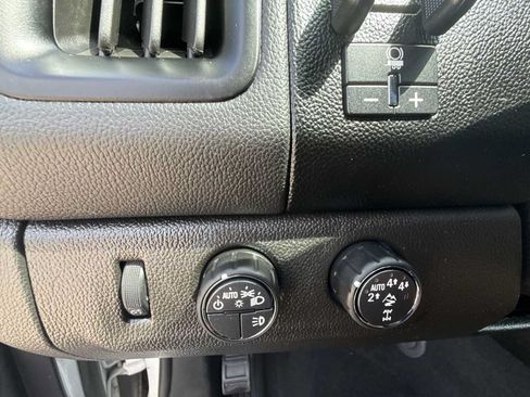 Certified 2019 Chevrolet Colorado ZR2 w/ ZR2 Dusk Special Edition AWD/4WD image 16