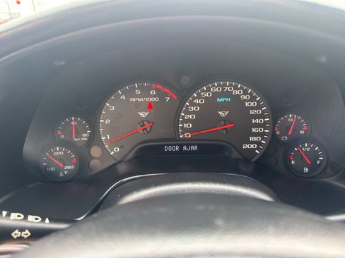 Used 2001 Chevrolet Corvette Base w/ Preferred Equipment Group2 image 19