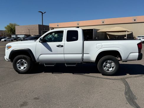 Used 2023 Toyota Tacoma SR image 8