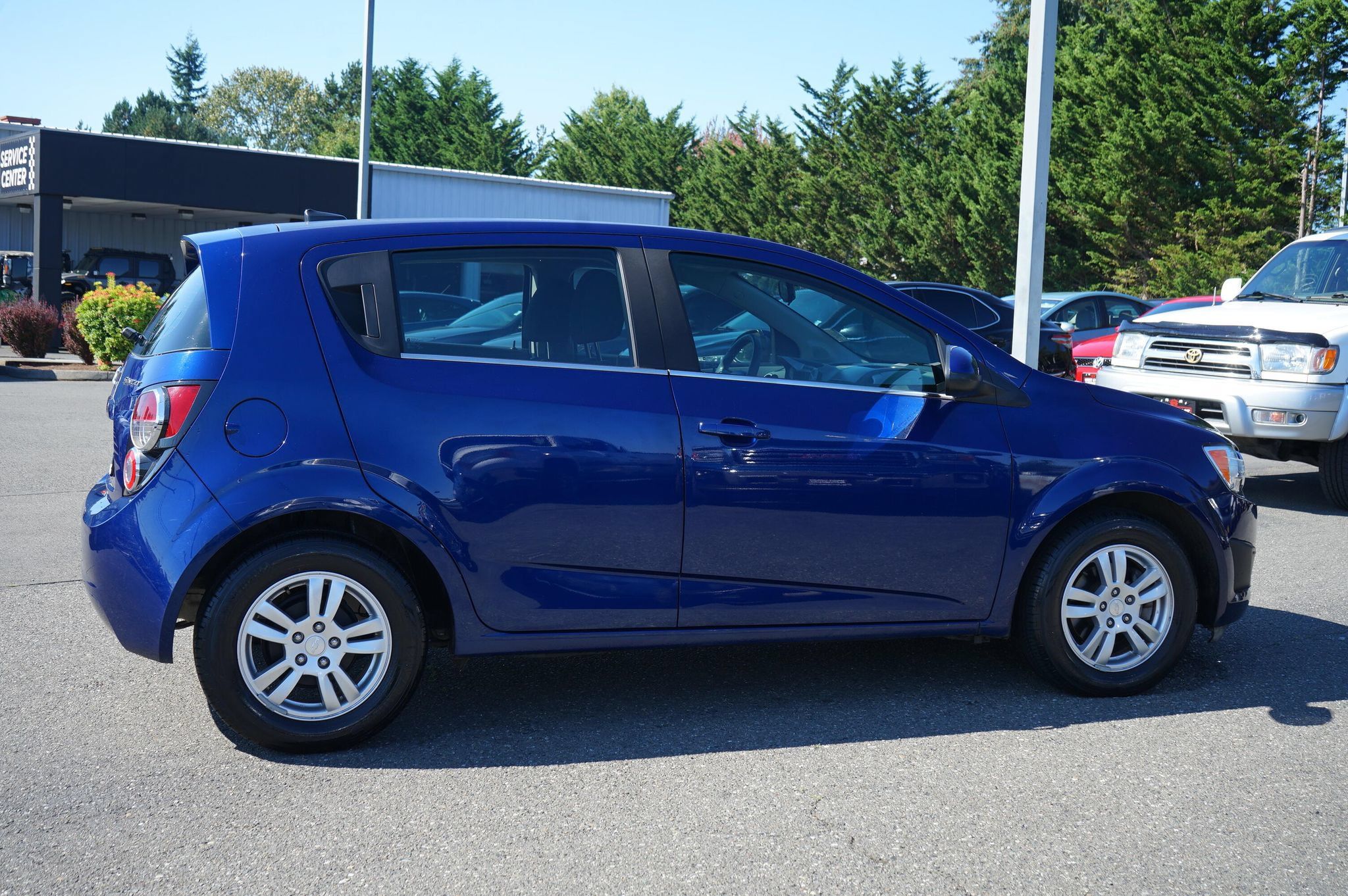 Used 2013 Chevrolet Sonic LT FWD image 6