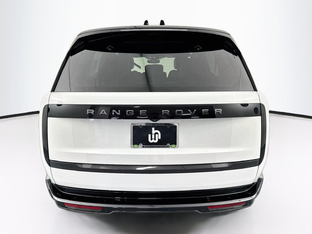 New 2027 Land Rover Range Rover Long Wheelbase SE AWD/4WD image 6