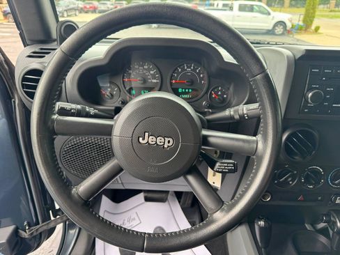 Used 2008 Jeep Wrangler Unlimited X AWD/4WD image 23