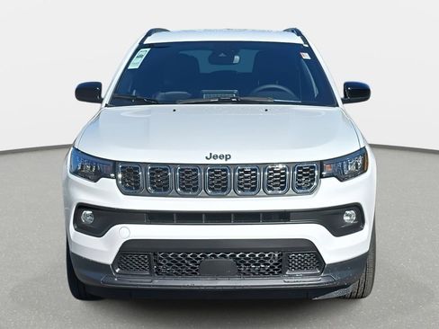 New 2026 Jeep Compass Latitude image 2