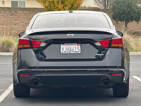 Used 2024 Nissan Altima 2.0 SR image 6