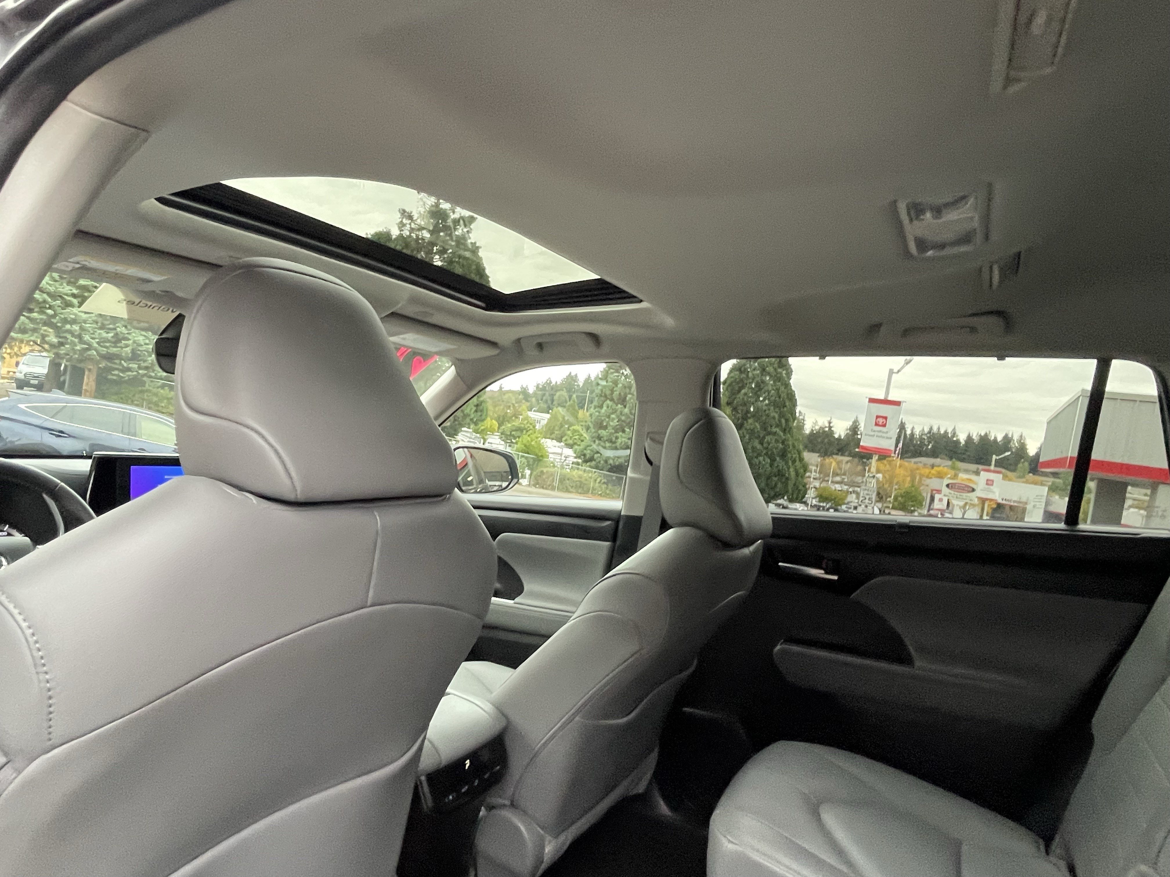 Certified 2025 Toyota Highlander XLE AWD/4WD image 13