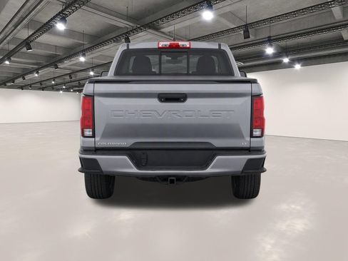 Used 2024 Chevrolet Colorado LT w/ LT Convenience Package II RWD image 7