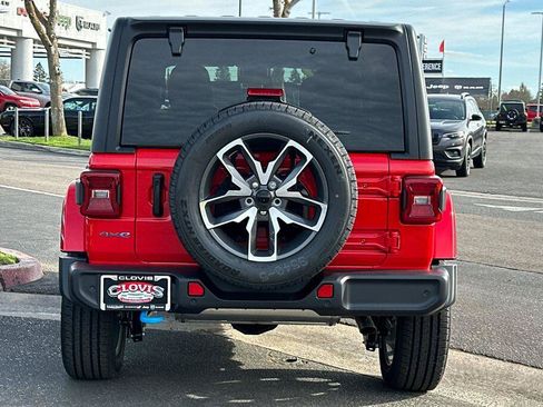 New 2024 Jeep Wrangler Unlimited w/ Convenience Group AWD/4WD image 5