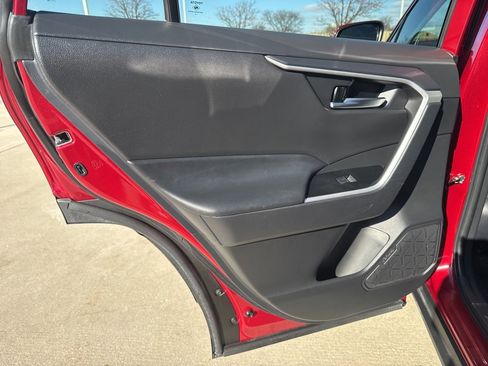 Certified 2024 Toyota RAV4 XLE w/ Convenience Package image 17