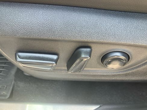 Certified 2026 Toyota Highlander Platinum AWD/4WD image 12
