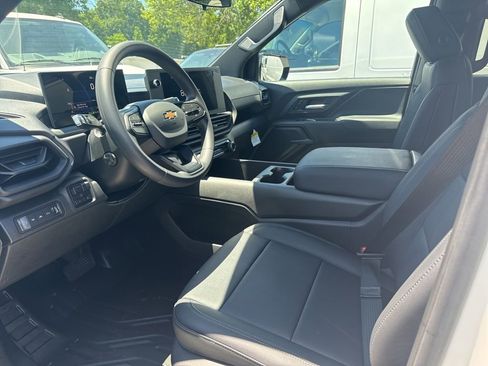 Used 2024 Chevrolet Silverado EV W/T AWD/4WD image 3