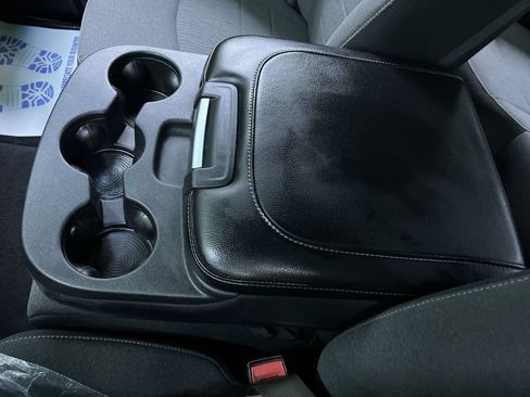 Used 2022 RAM 1500 Warlock AWD/4WD image 24