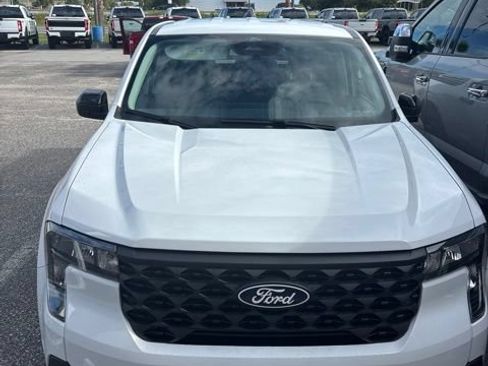Used 2026 Ford Maverick XLT w/ XLT Luxury Package AWD/4WD image 2
