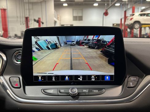 Used 2024 Chevrolet Blazer LT w/ Sound & Technology Package image 27