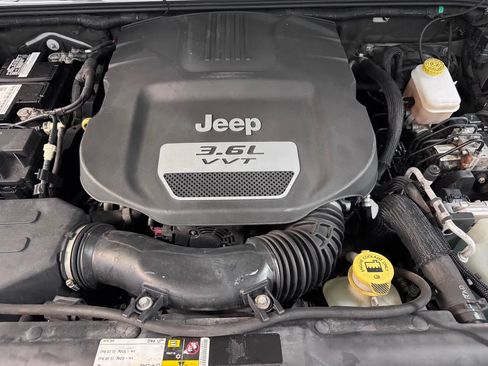 Used 2012 Jeep Wrangler Sport AWD/4WD image 11