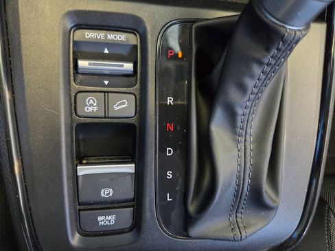 Used 2025 Honda CR-V LX image 39
