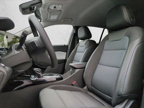 New 2026 Chevrolet Trax LT w/ Driver Confidence Package FWD image 4