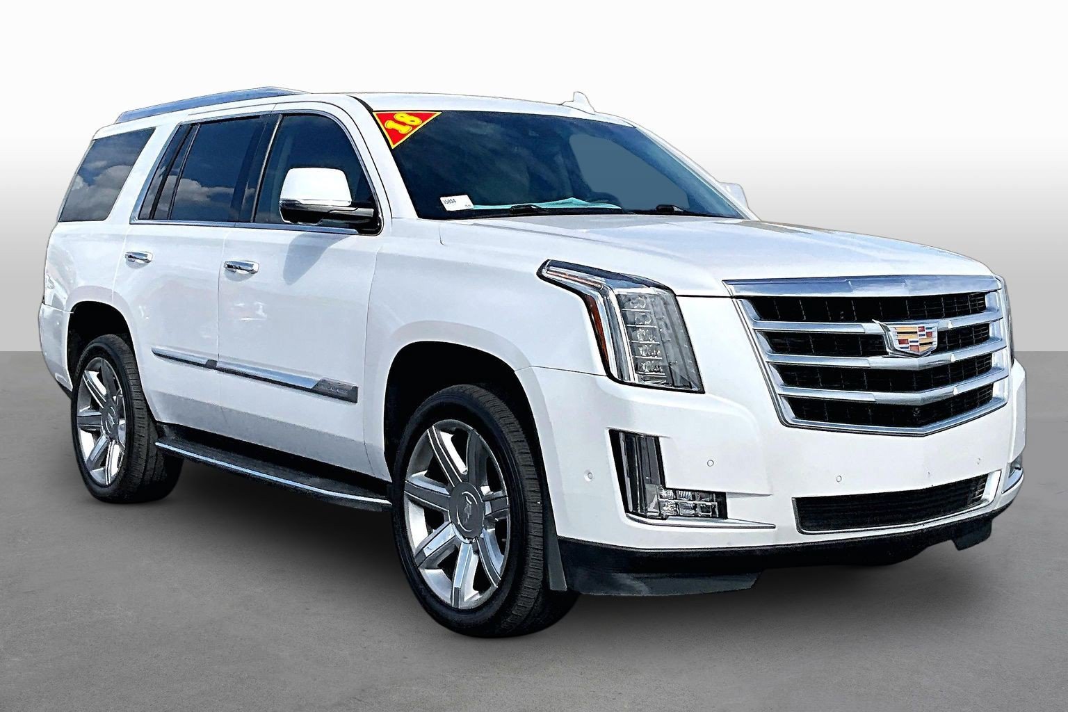 Used 2018 Cadillac Escalade Luxury AWD/4WD image 10