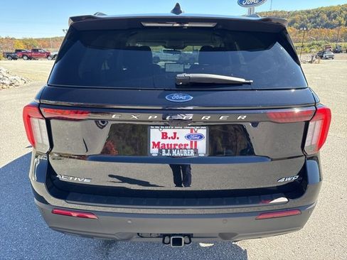 New 2026 Ford Explorer Active image 4