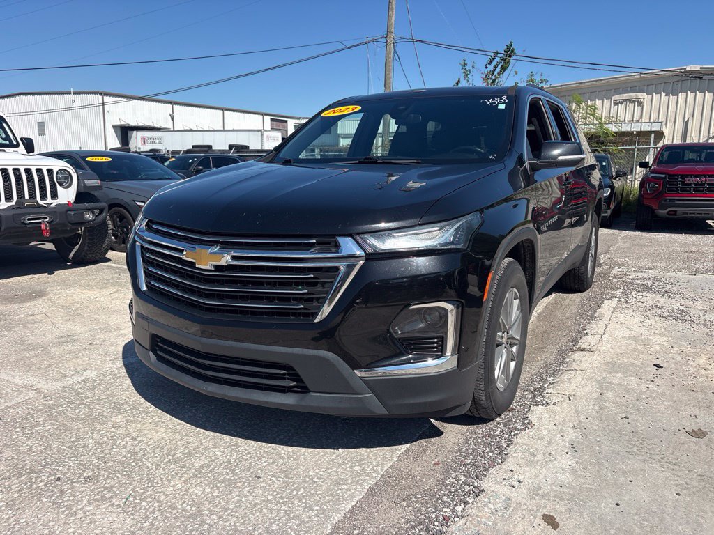 Used 2023 Chevrolet Traverse LT AWD/4WD image 7