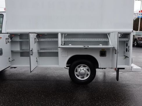 New 2026 Ford E-350 and Econoline 350 Super Duty w/ Power Equipment Group image 5