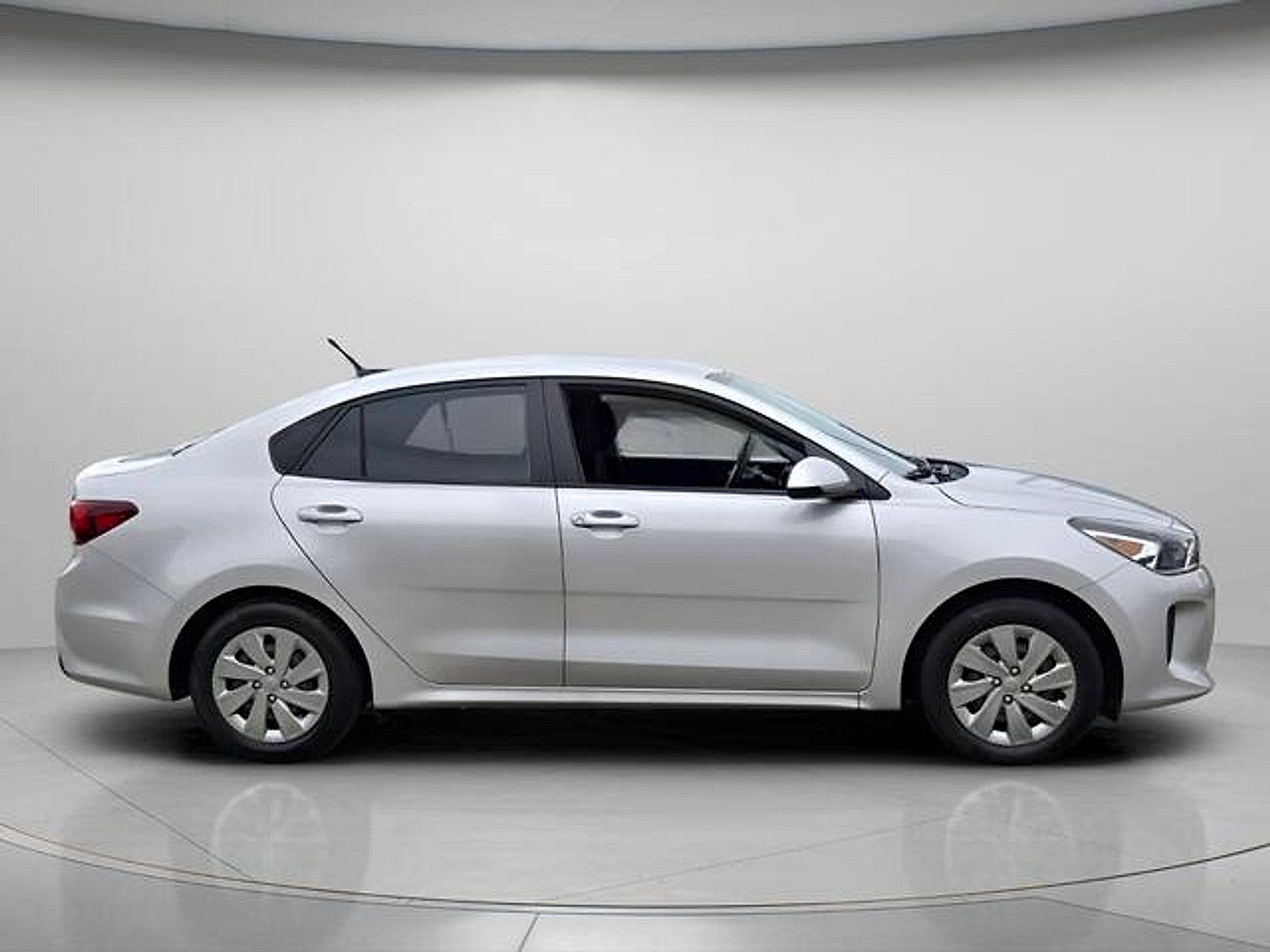Used 2020 Kia Rio LX FWD image 3