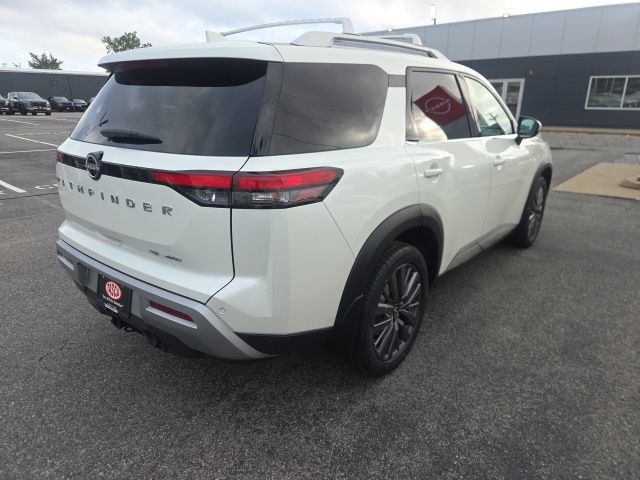 Used 2023 Nissan Pathfinder SL w/ SL Premium Package AWD/4WD image 5
