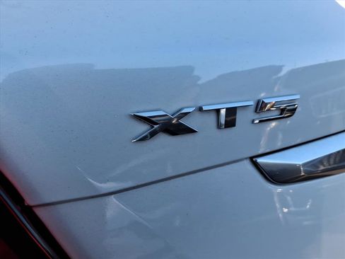 Certified 2022 Cadillac XT5 Premium Luxury image 11