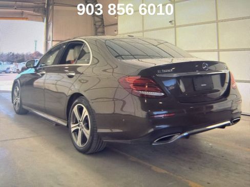 Used 2018 Mercedes-Benz E 300 4MATIC w/ Premium 2 Package image 3