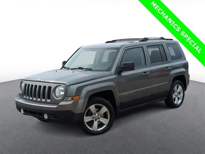 Used 2014 Jeep Patriot Latitude w/ Sun/Sound Group