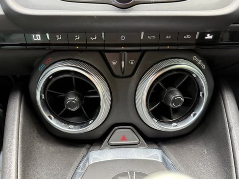 Used 2023 Chevrolet Camaro LT RWD image 31