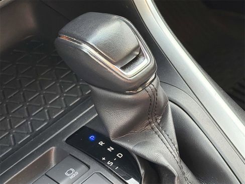 Certified 2022 Toyota RAV4 XLE Premium image 20