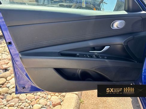 Certified 2025 Hyundai Elantra SEL FWD image 5