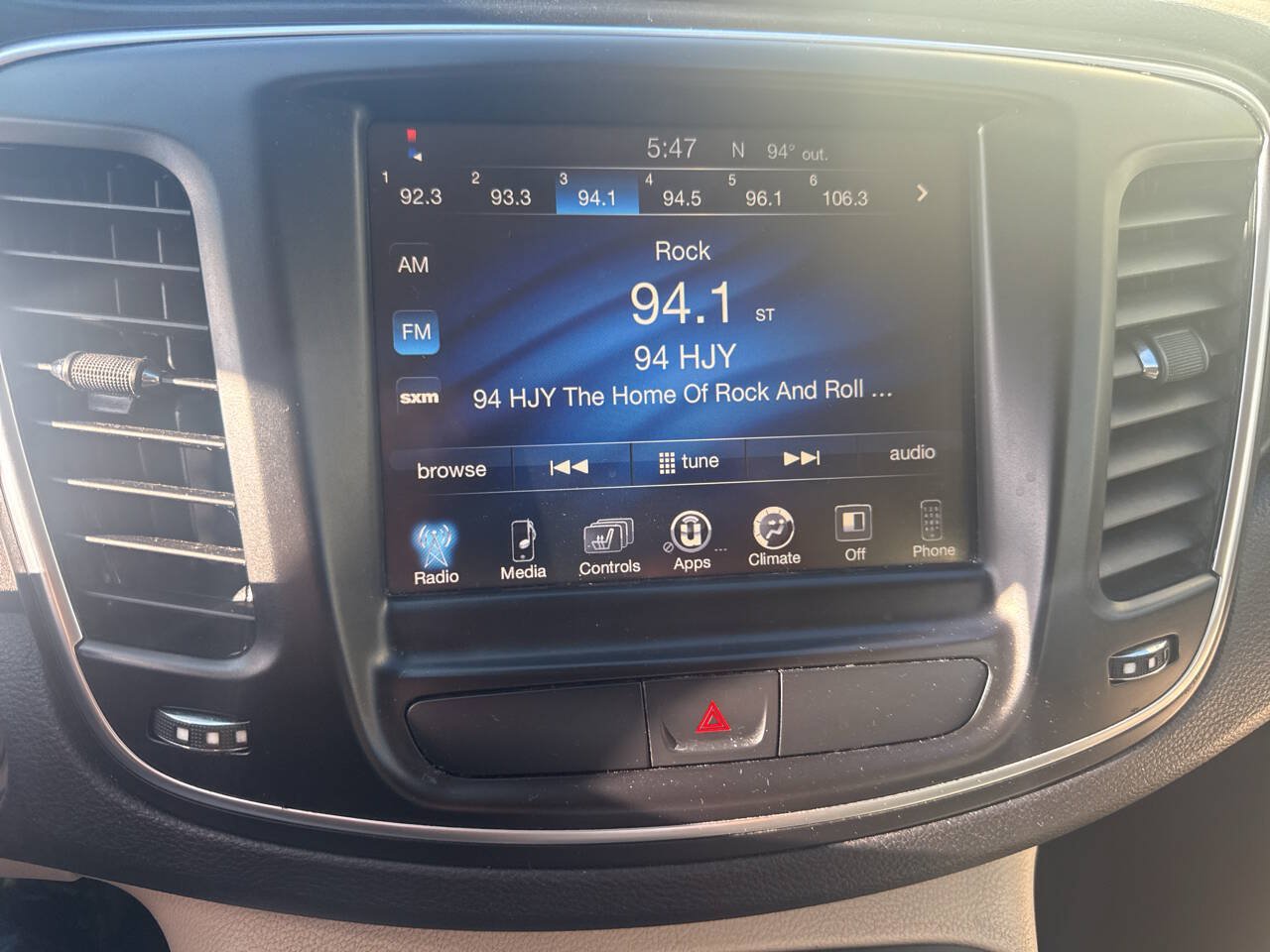 Used 2017 Chrysler 200 Limited Platinum FWD image 19