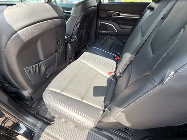 Used 2024 Kia Telluride LX FWD image 16
