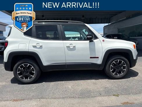 Used 2023 Jeep Renegade Trailhawk AWD/4WD image 1