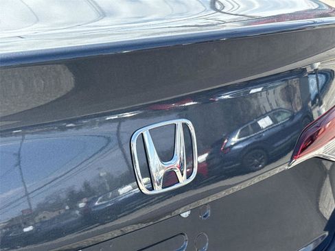 Used 2025 Honda Civic Sport image 10