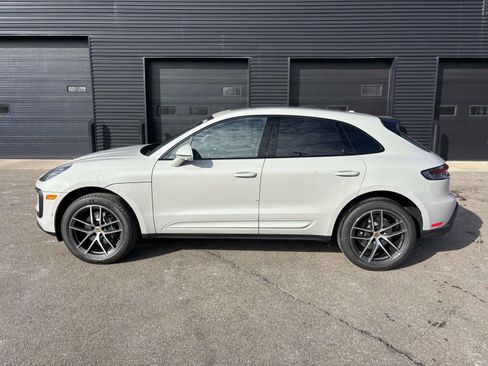 New 2026 Porsche Macan image 7