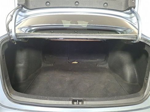 Used 2022 Toyota Corolla LE image 27