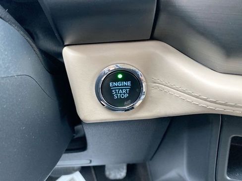 Used 2022 Ford Expedition Max Platinum image 16