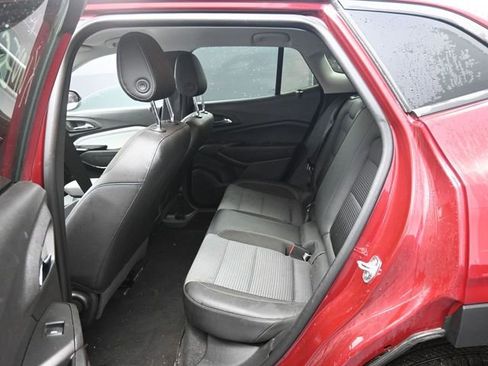 Used 2025 Chevrolet Trax LT image 13
