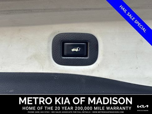 Used 2017 Nissan Rogue SV AWD/4WD image 37