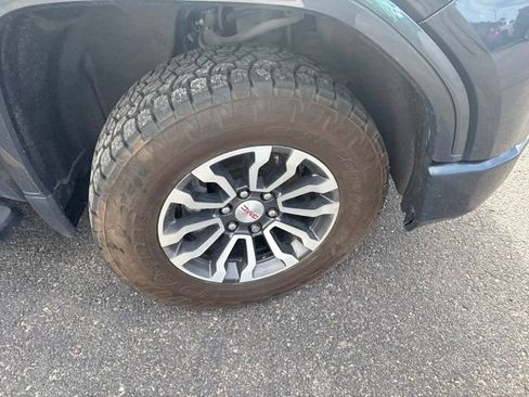 Used 2019 GMC Sierra 1500 AT4 w/ Off Road Performance Package AWD/4WD image 12