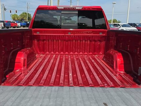 Used 2021 Chevrolet Silverado 1500 LT w/ Convenience Package II AWD/4WD image 7